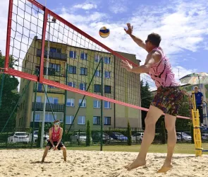 Plażowa siatkówa w centrum Sieradza