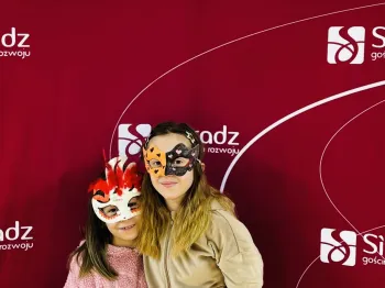 d4774c97-7b56-4524-8907-2bcf7c2a41b8