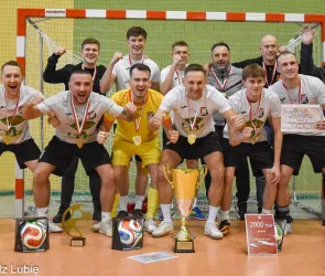 XXXII Halowe Mistrzostwa Ziemi Sieradzkiej. Orkan górą