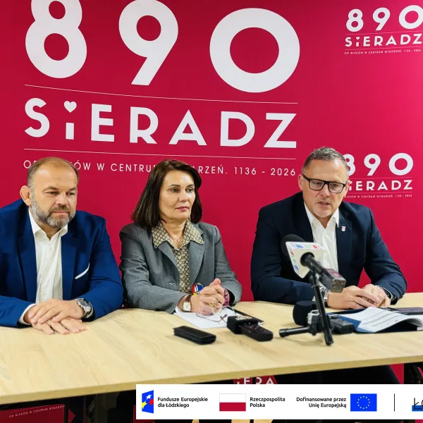 Sieradz zyska nowoczesny amfiteatr. Umowa na dofinansowanie podpisana!