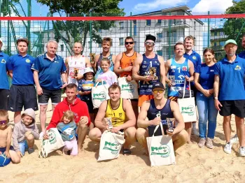 siatkówka plażowa na sp10 (1)