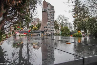 Uroczystości upamiętniające 86. rocznicę rozstrzelania Sieradzkich Zakładników