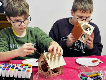 a5ce3304-a3a2-4768-8269-01aaa0d30de6