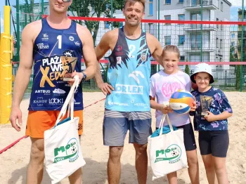 siatkówka plażowa na sp10 (4)