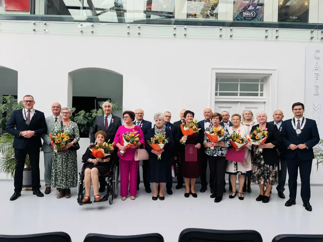 Pół wieku pełne miłości i szacunku. Wyjątkowy jubileusz 50-lecia pożycia małżeńskiego w Sieradzu