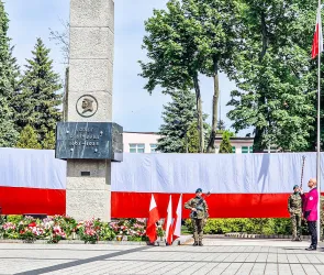 Spotkajmy się 3 maja pod pomnikiem Marszałka Piłsudskiego