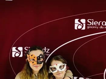 b2c6cce5-6838-4049-b3b5-c6a60e40f5fb